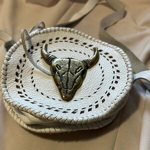 White and Gold Bull Head Belt Buckle
